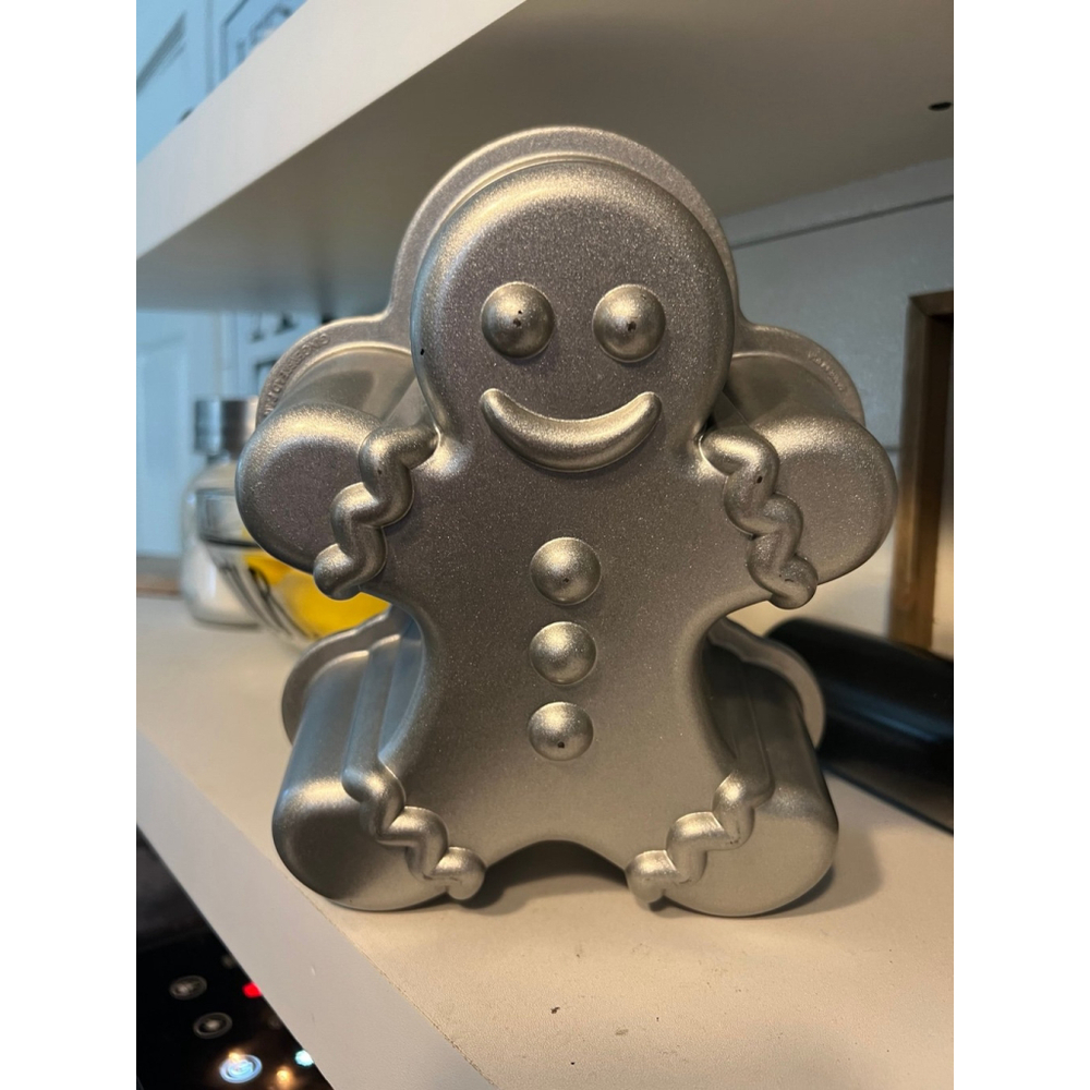 Nordic Ware Gingerbread Man Baking Cake Loaf Pan